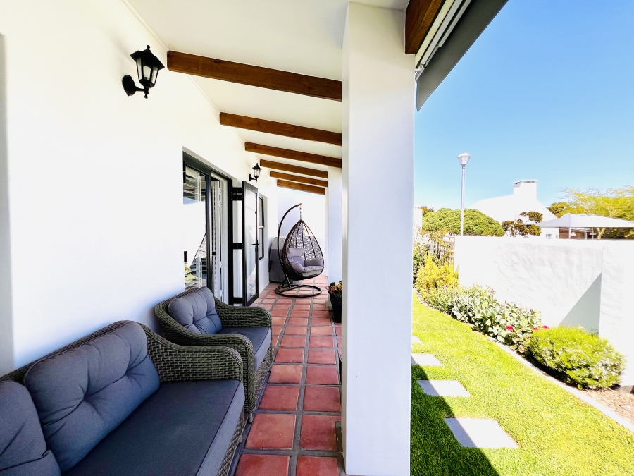 2 Bedroom Property for Sale in Myburgh Park Western Cape